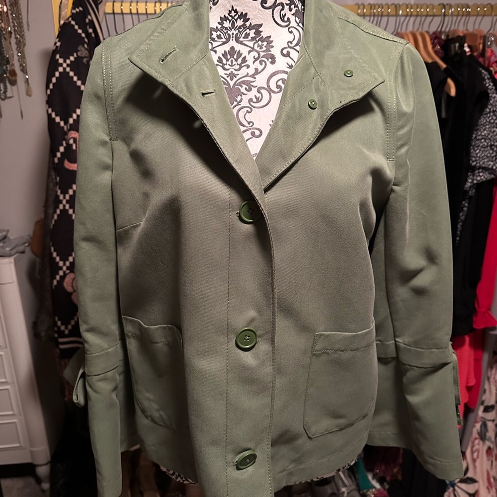 NWOT Ann Taylor pea green blazer tie sleeves